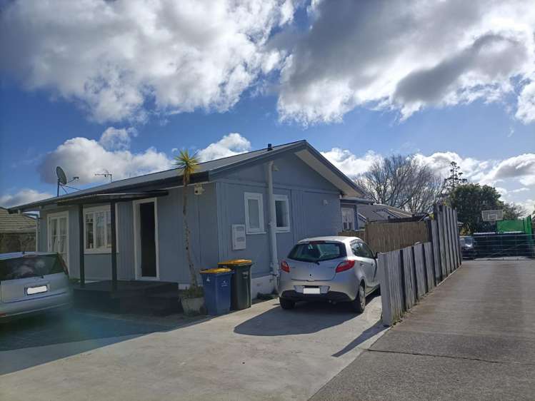 70 Hobsonville Road West Harbour_1