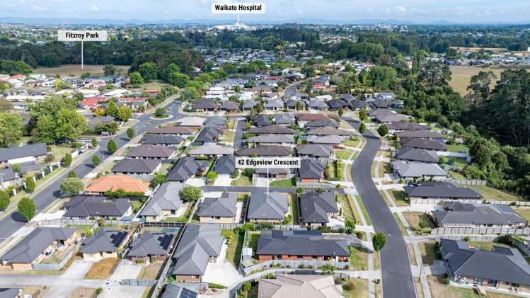 42 Edgeview Crescent Fitzroy_2