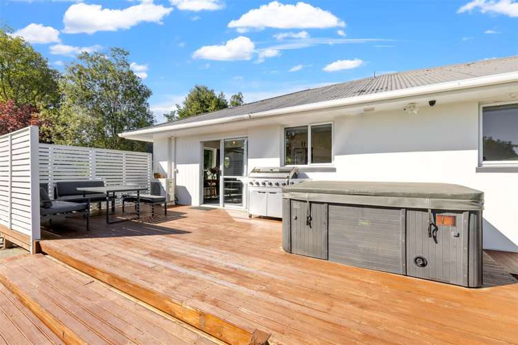 7 Pinehurst Crescent Russley_14