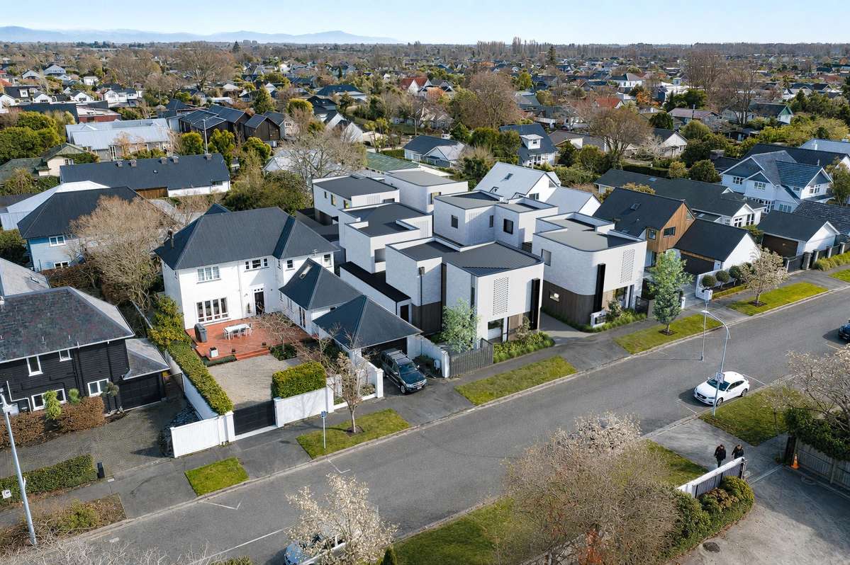 3 & 4/84 Murray Place_3