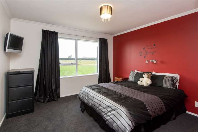 653 Oxford Road Fernside_9