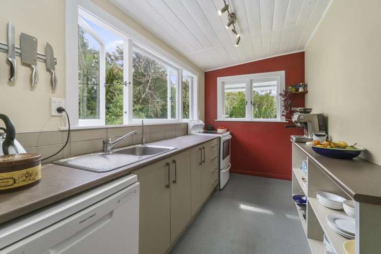 8 Western Road Laingholm_8