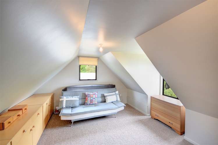 26 Camp Street Broad Bay_16