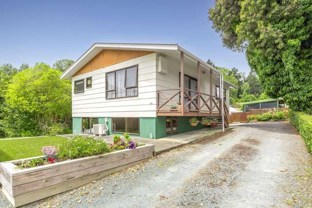 2/3 The Ridgeway Enner Glynn_4