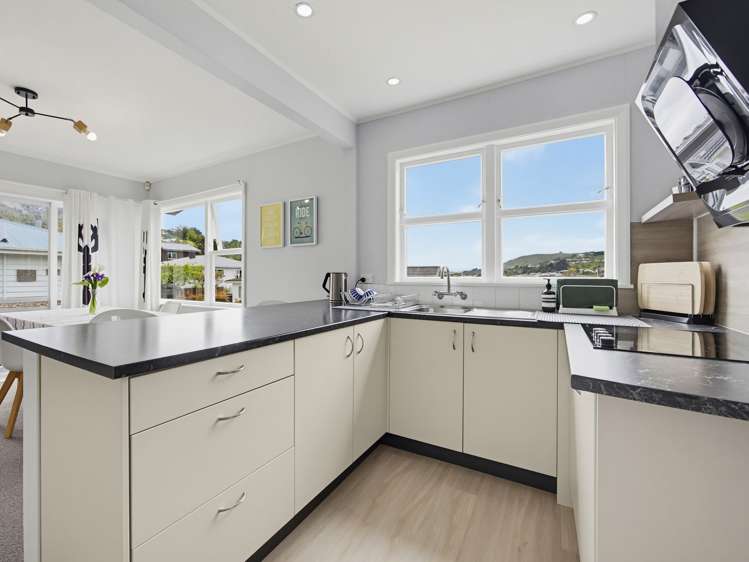 2 Magdalen Street Tawa_7