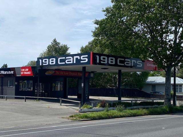 Commanding Location - For Lease