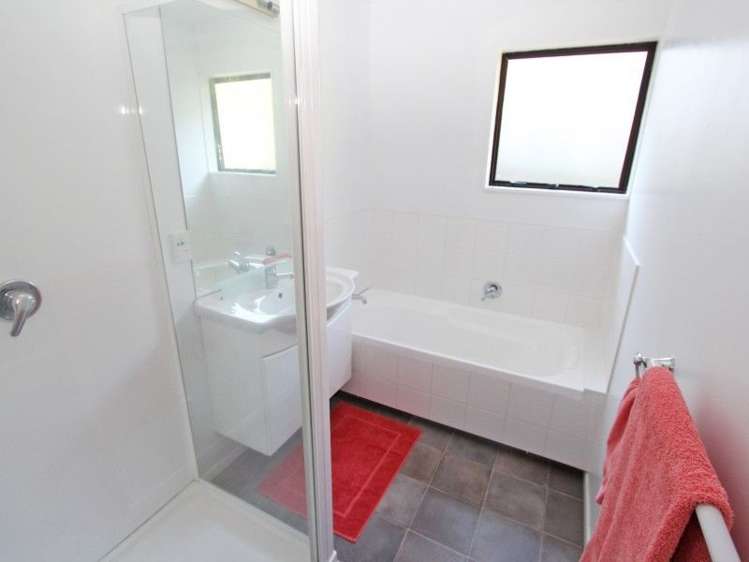 85 Leeward Drive Whitby_12