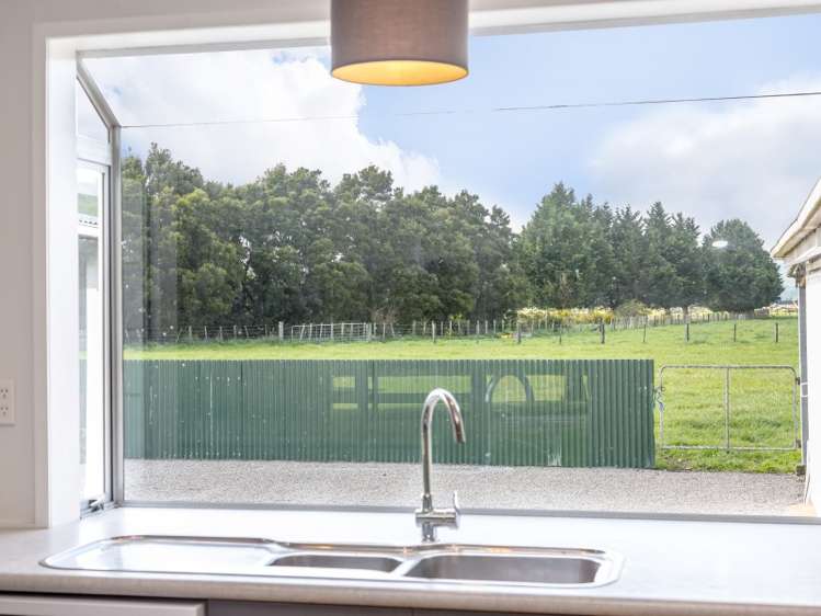 580 Hughes Line Carterton_9