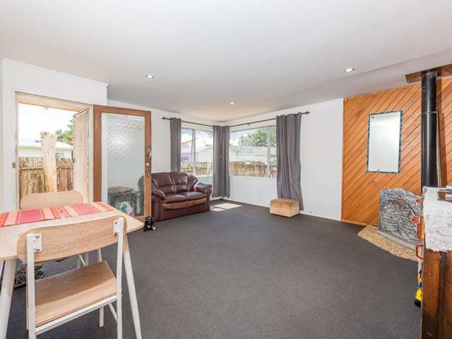 2/37 John Walker Drive Manurewa_3