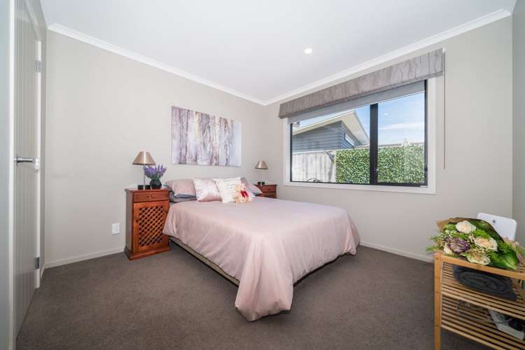 7 Lorenzo Place Kelvin Grove_12