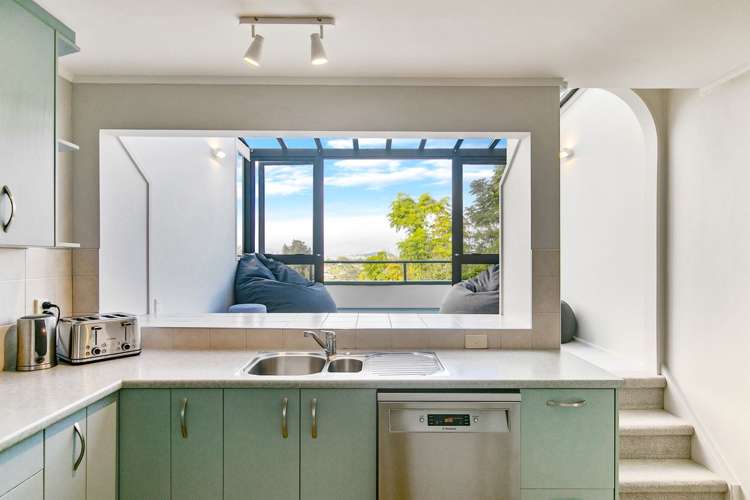 2/4 City View Terrace Birkenhead_5