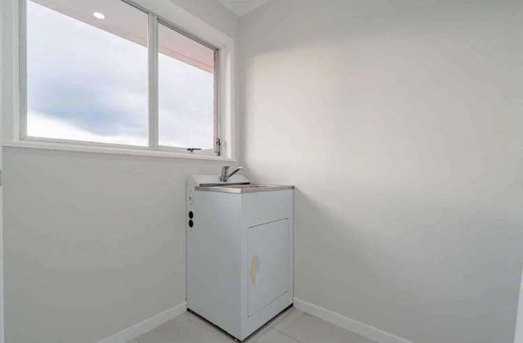 15 Burndale Terrace Manurewa_11