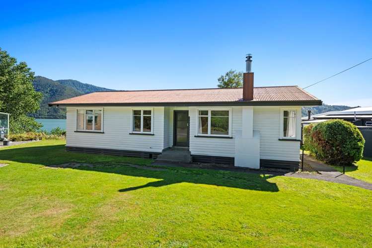 94 Main Road Havelock_13