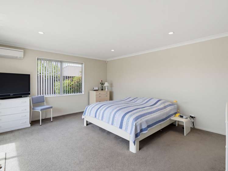 12 Hasendene Drive Lincoln_13