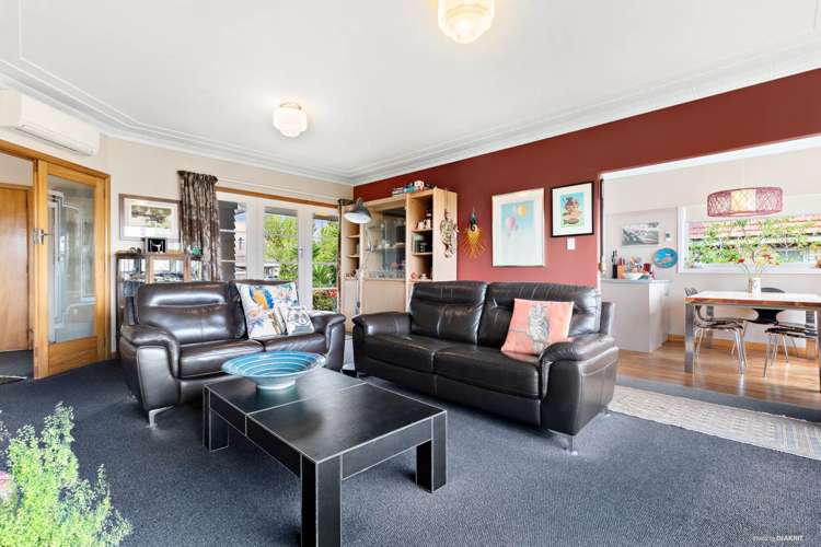 70 Lake Road Narrow Neck_7