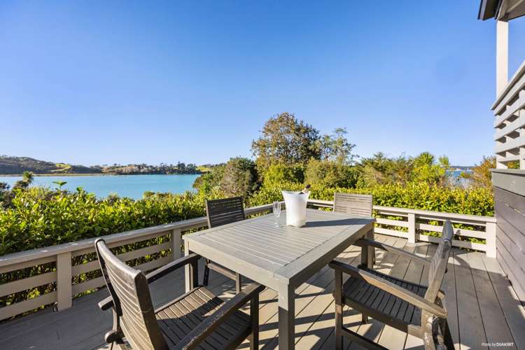 17 Young Street Mahurangi East_1