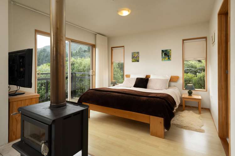 19 Saint Omer Road Kenepuru Sound_22