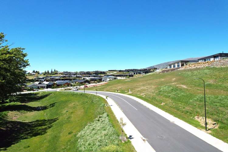 115 West Meadows Drive Wānaka_3