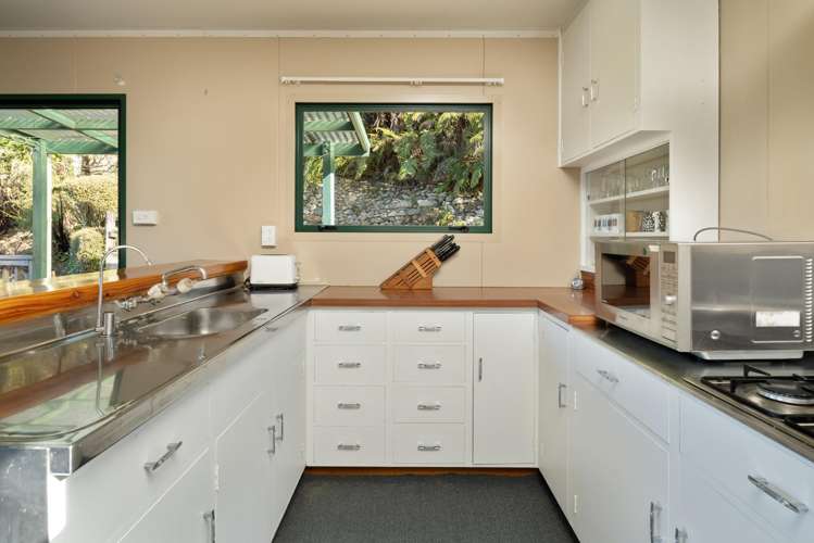 Lot 2/- Double Bay, Raetihi Kenepuru Sound_10