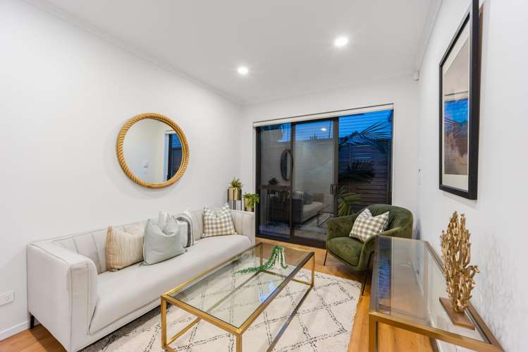 73 Headsail Drive Long Bay_10