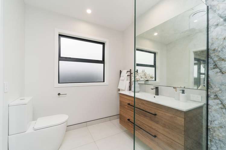 18 Vaucluse Heights Fitzherbert_26