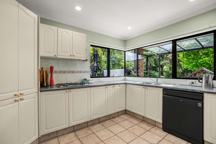 45 Hine Road Wainuiomata_10