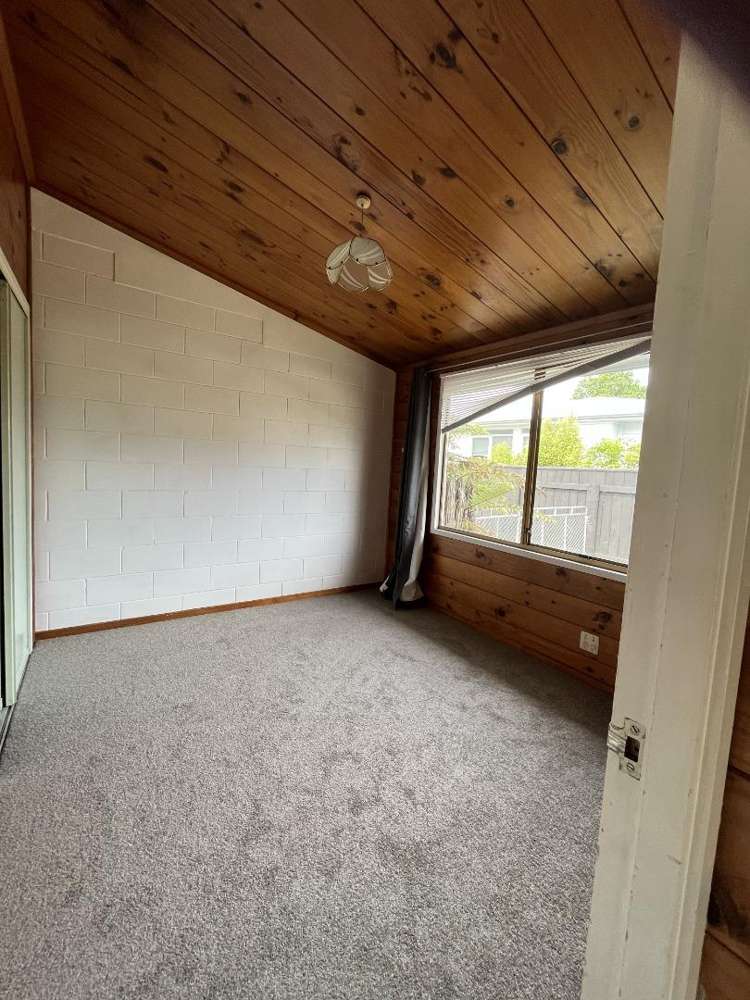 1/8 Charles Crescent 2774_4