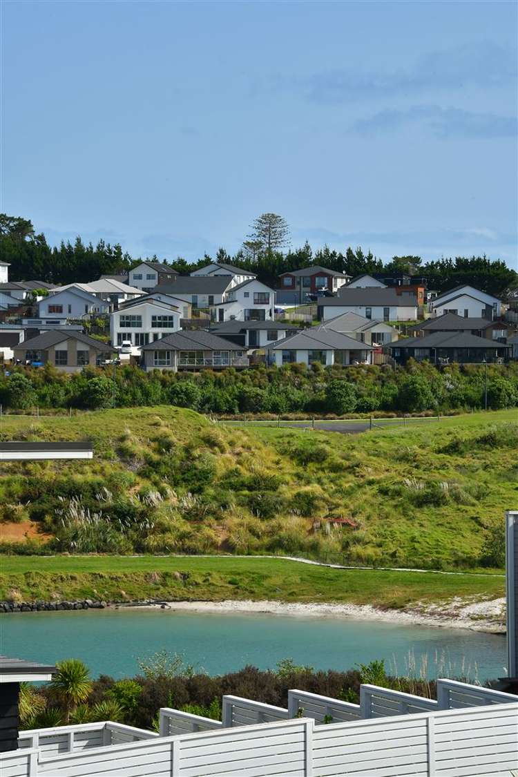 97 Voyager Drive Gulf Harbour_9
