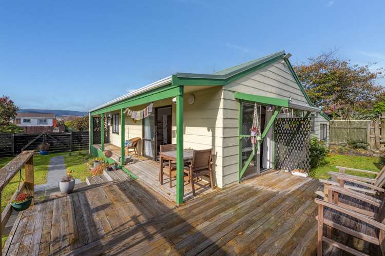 83 Norfolk Crescent Otaki Beach_14