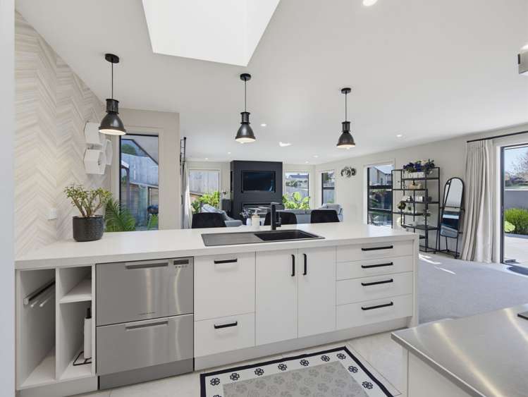 19 Grove Avenue Weston_10