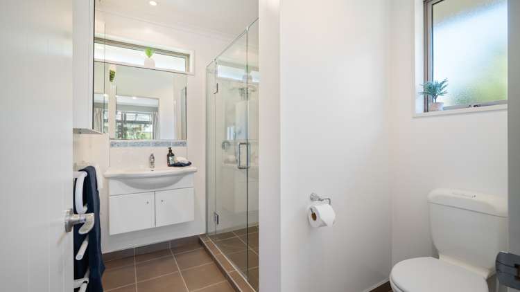 8 Hoihere Place Parklands_19