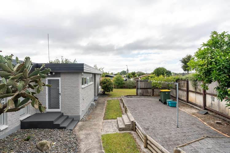 2 Dorothy Place Hillcrest_18