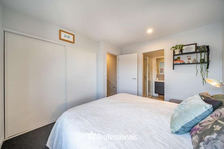 16 Te Ara O Ripeka Wharawhara Petone_12