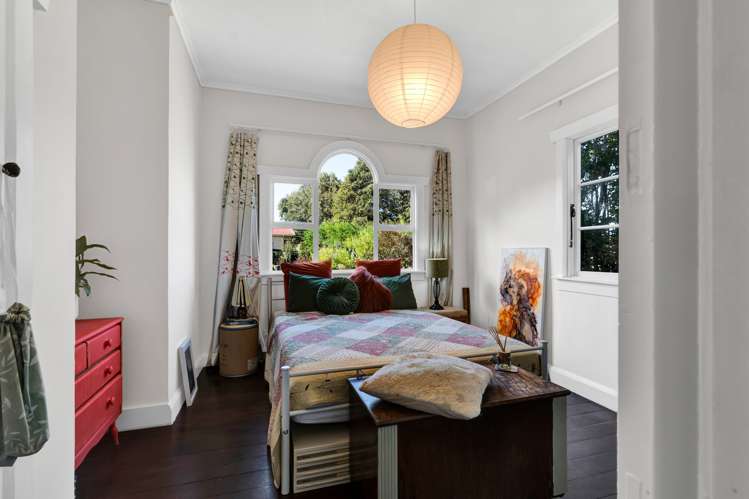 87 South Road Manaia_23