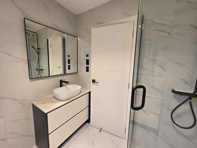 Granny/30 Blackshed Road 10673_4