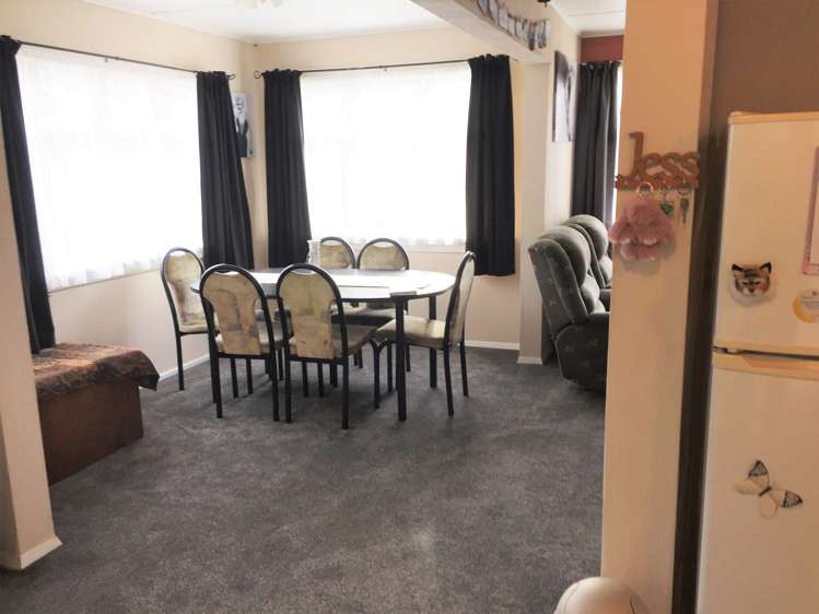 19 Coronation Street Waimate_5