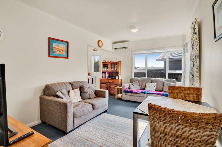 2/32 Kahikatea Street Inglewood_3