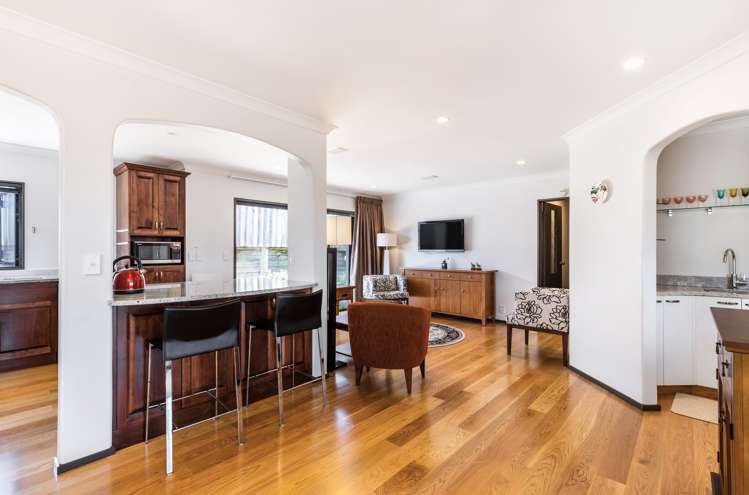 45 Arrowsmith Avenue Waipahihi_8