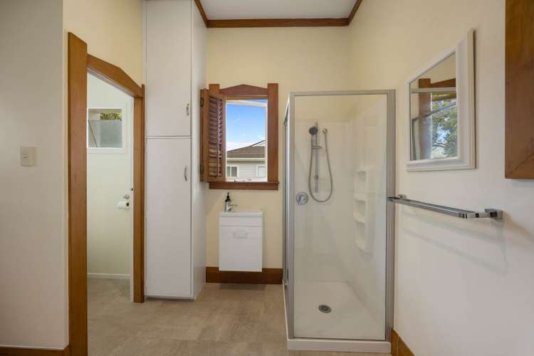 5 Crescent Road Epsom_19