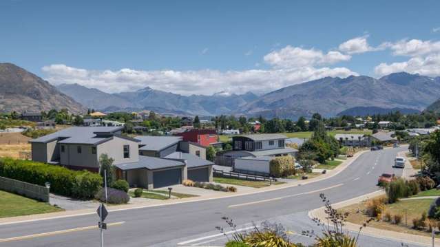 99 Kings Drive Wanaka_2