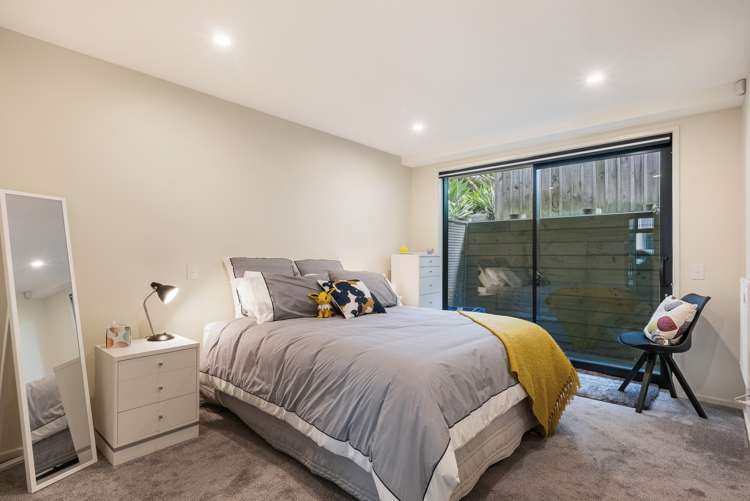 2/2 Matatua Road Raumati Beach_14