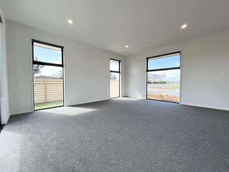 39 Rita Angus Road 10145_3