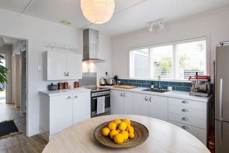 3 Karaka Street Helensville_4