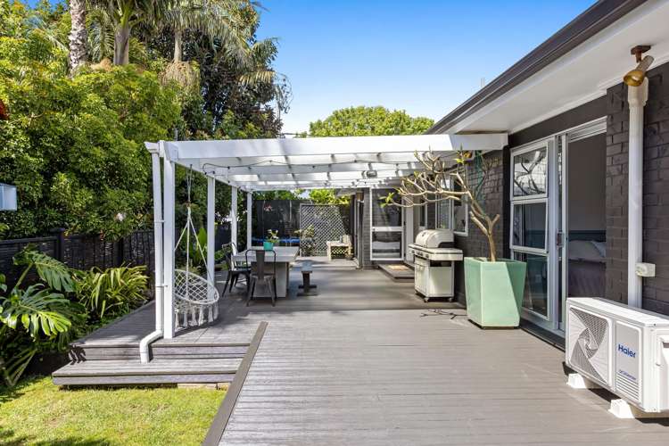 26 Doment Crescent Orewa_11