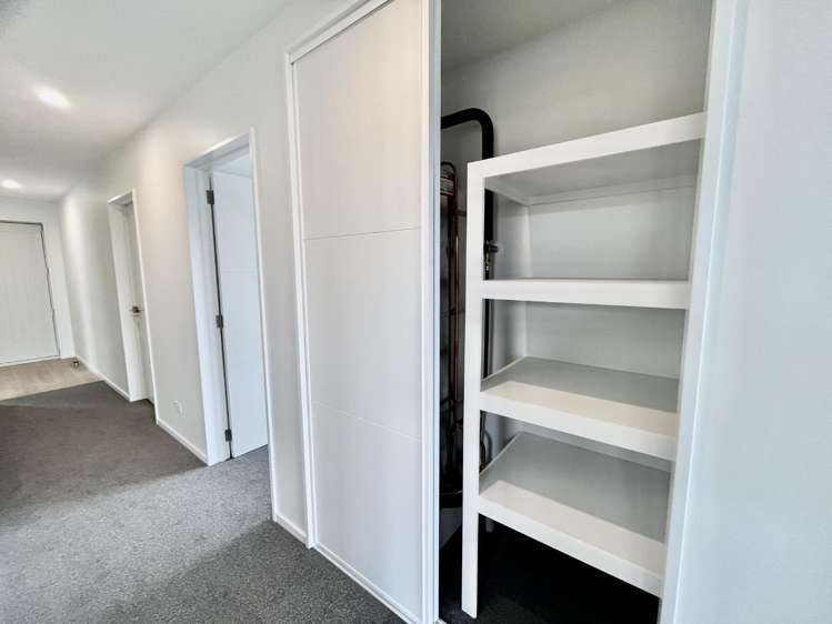 8 Muldowney Drive 11103_14