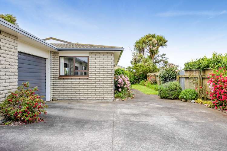 19A Surrey Street Hawera_13