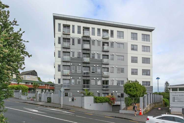 GH/127 Grafton Road_2