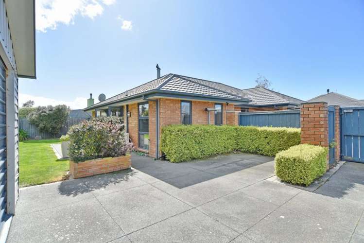 11 James Drive Woodend_23