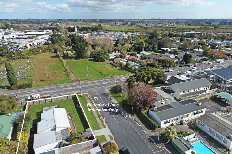 22 Young Crescent Drury_17