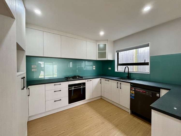 C/32 Swinburne Street Blockhouse Bay_3